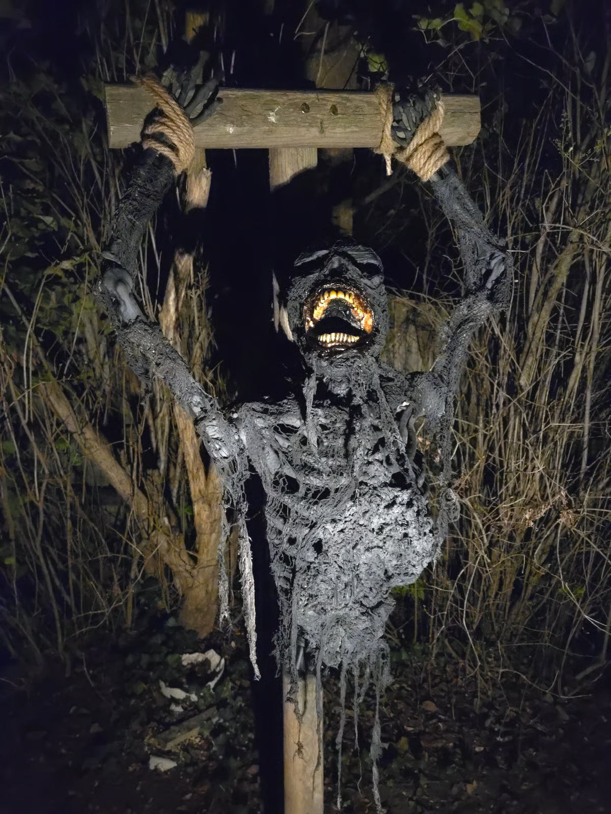 🔥Last Day 70% OFF -🧟♂️Terrifying Motorized Corpse Prop